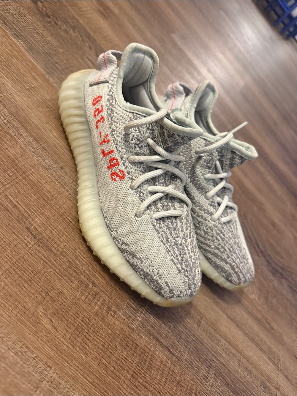 Yeezy Boost Kids Sneakers in Light Grey with Red Accent